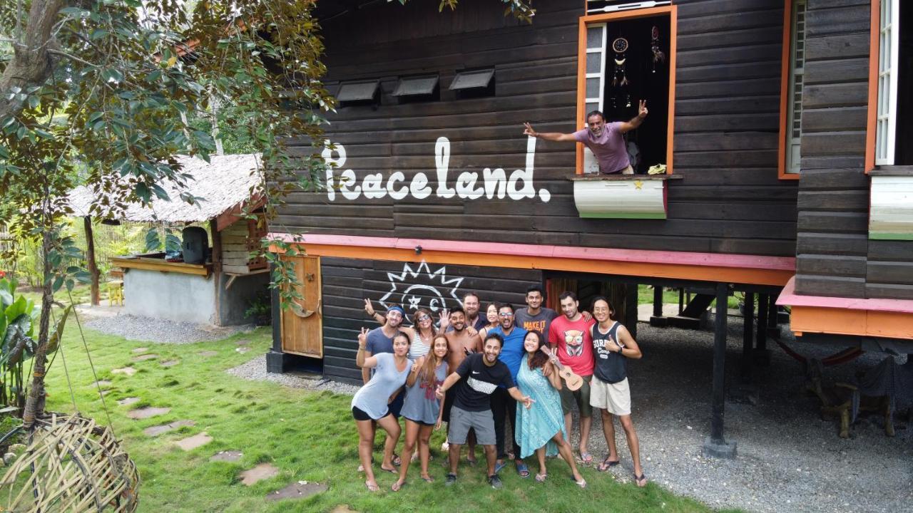 Peaceland Hostel Panglao Kültér fotó