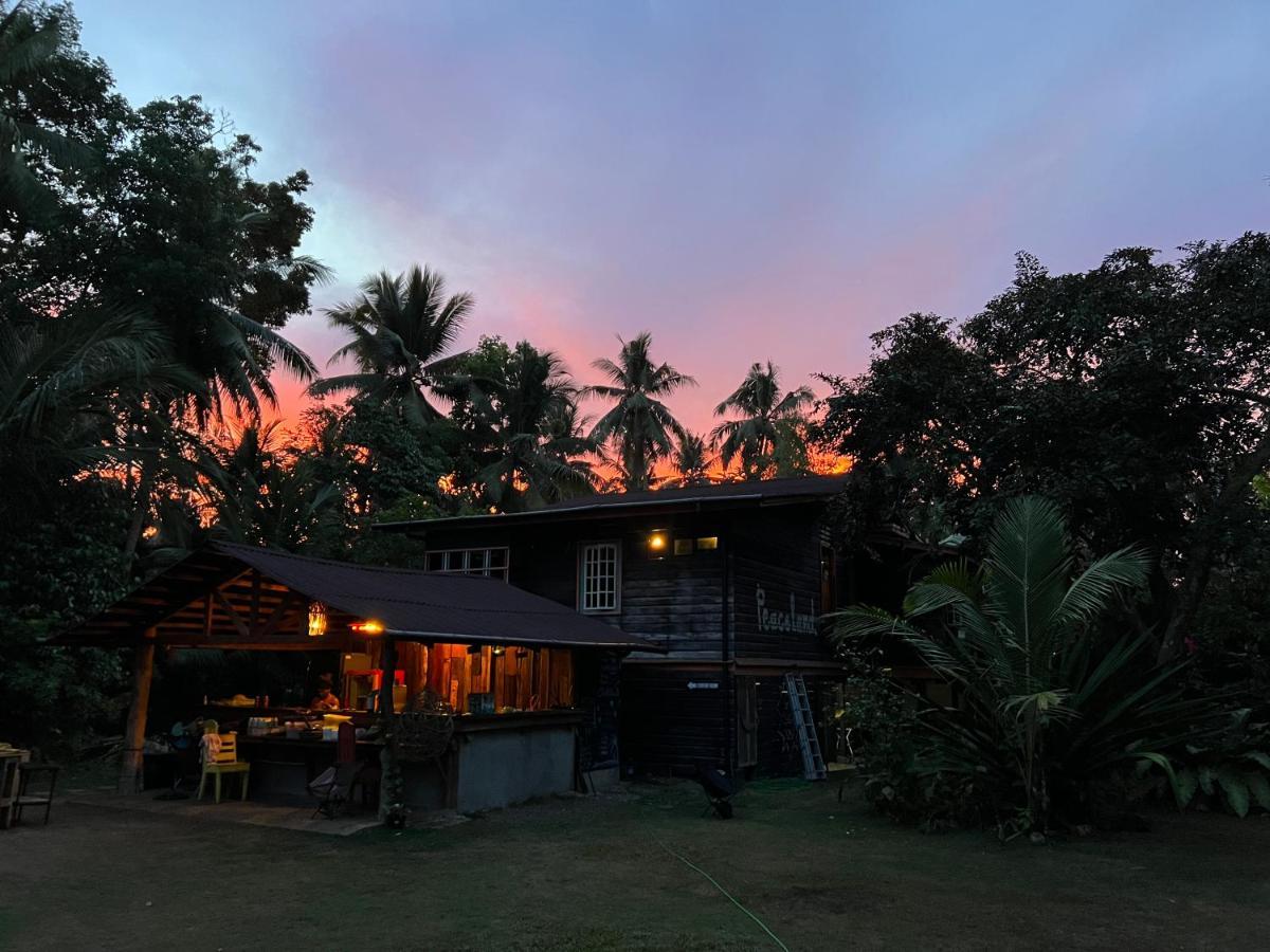 Peaceland Hostel Panglao Kültér fotó