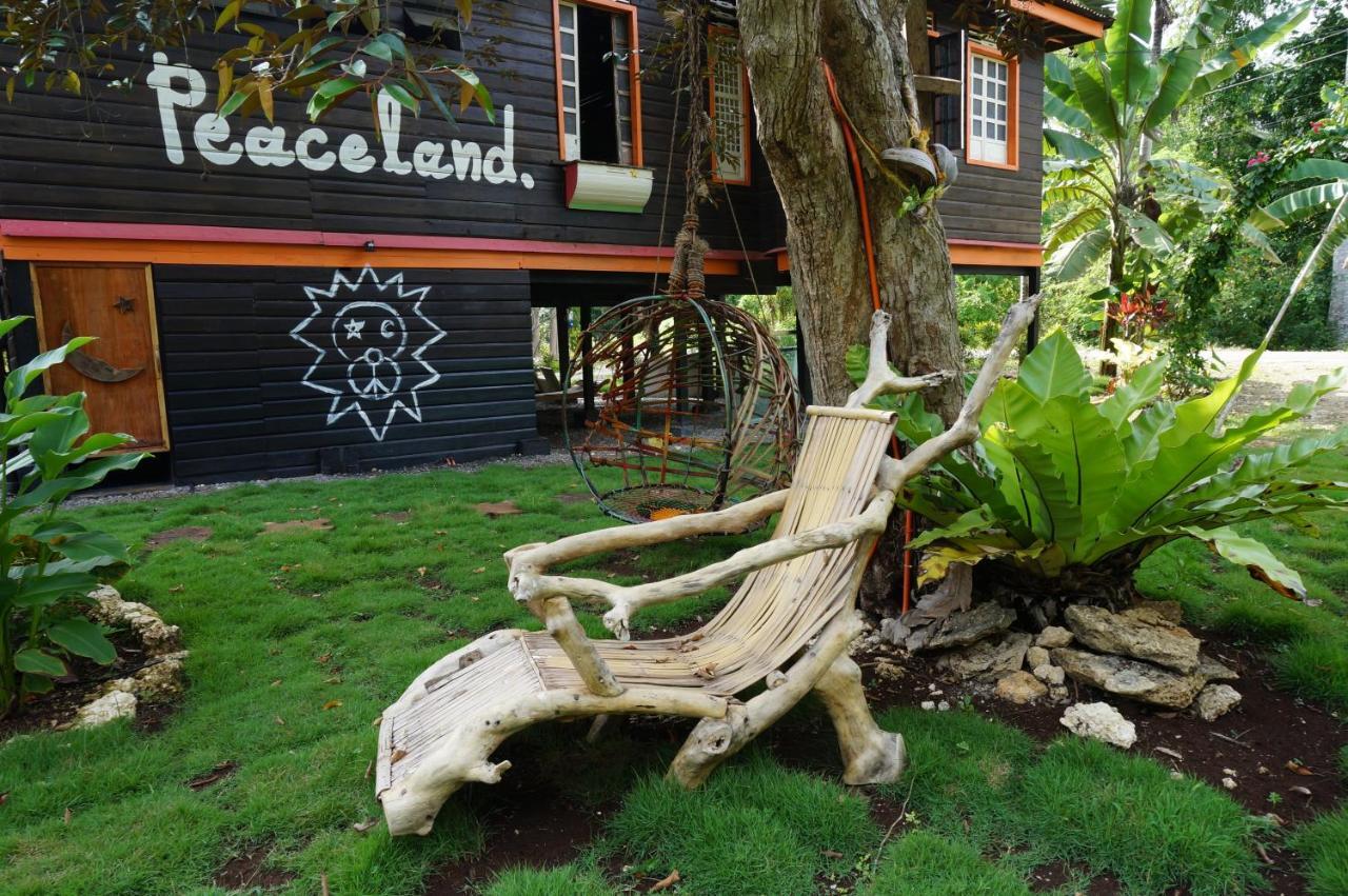 Peaceland Hostel Panglao Kültér fotó